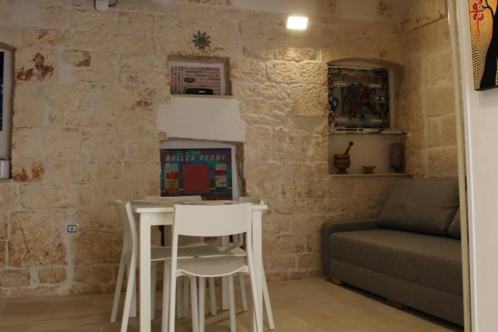 Casa Cleto Monolocale Grazioso Per Vacanze 오스투니 외부 사진